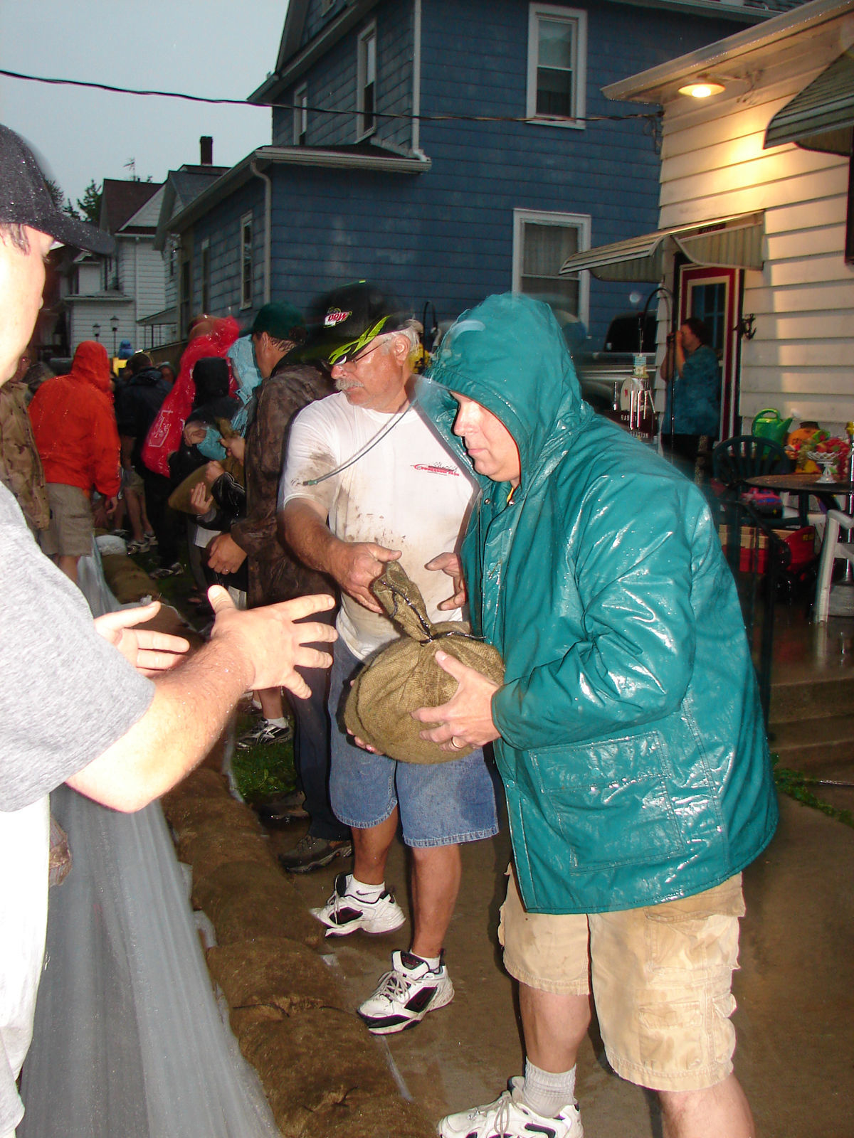 061418-ctzn-news-flood018